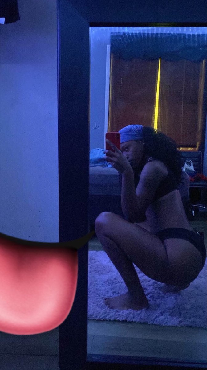 Kayla tweet media