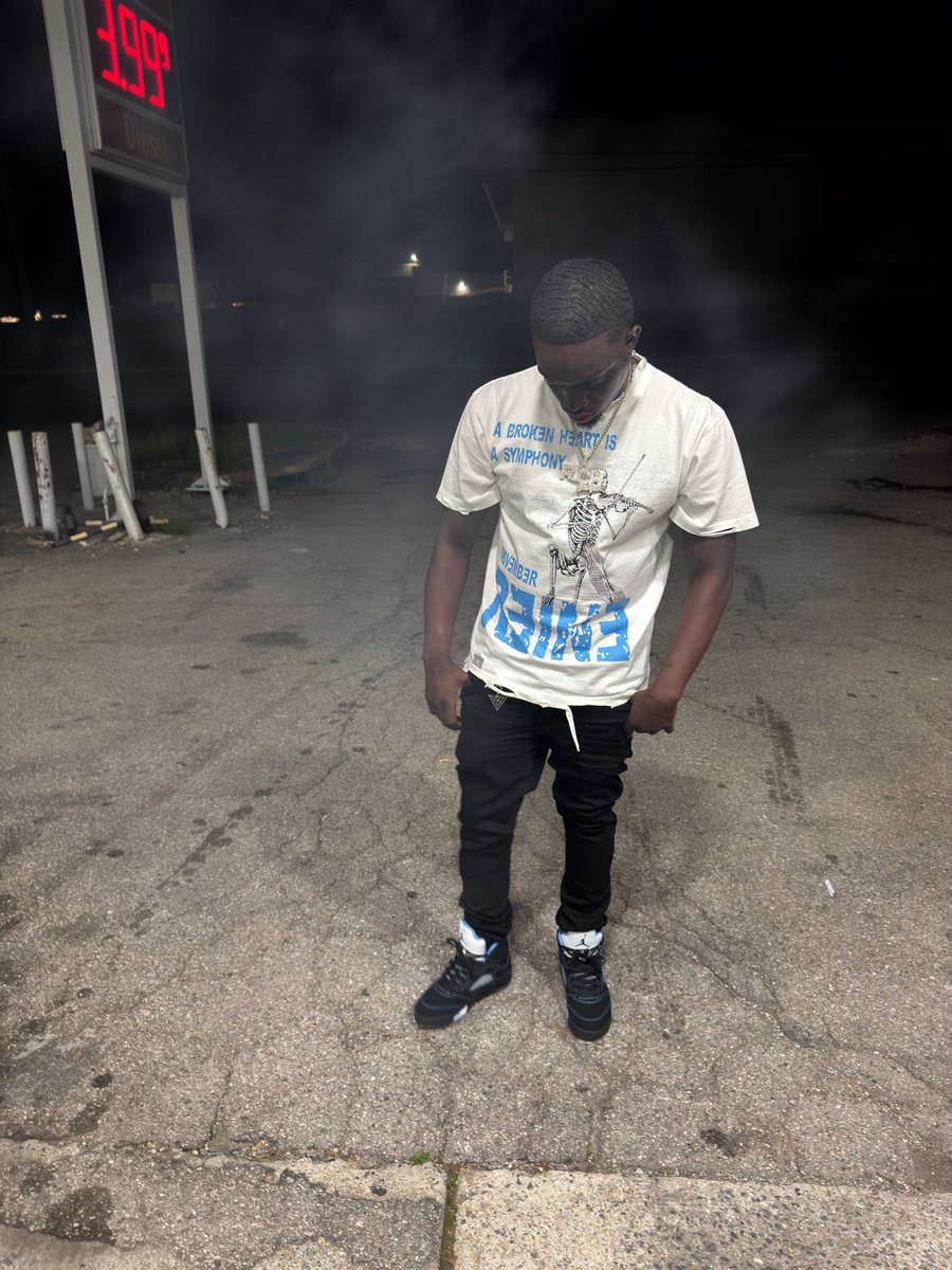 DerrickG__'s tweet photo. Ran Into Dead Ends Rerouted Made A Way💲〽️ https://t.co/A8X3K3h5ay