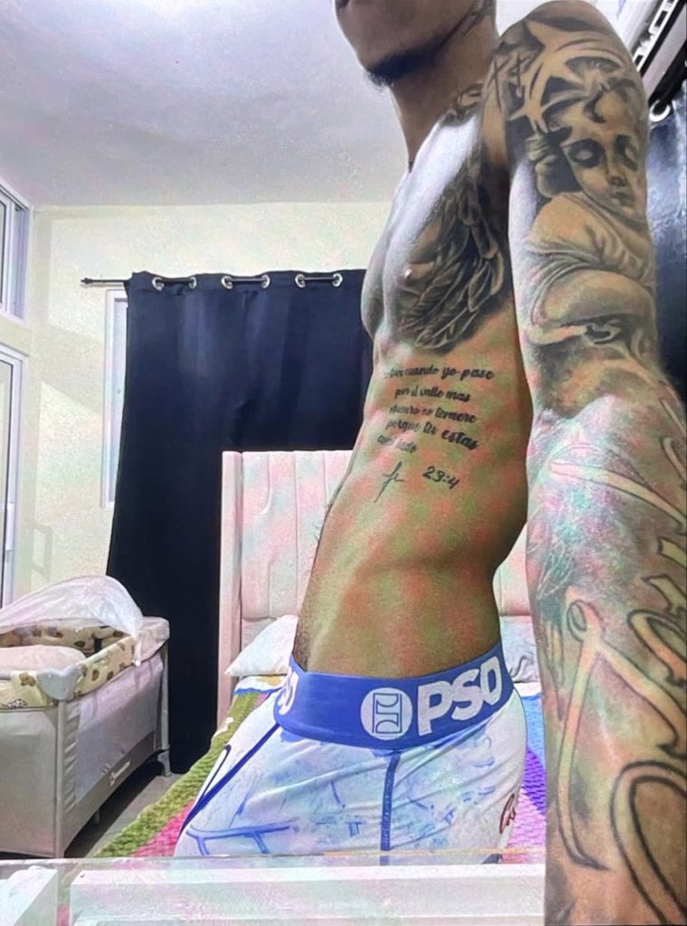 baez_dair0n's tweet photo. https://t.co/OJRZNFSkj6 entra para veas 👀🍆🍆🍆 https://t.co/1zMRLjs4xO