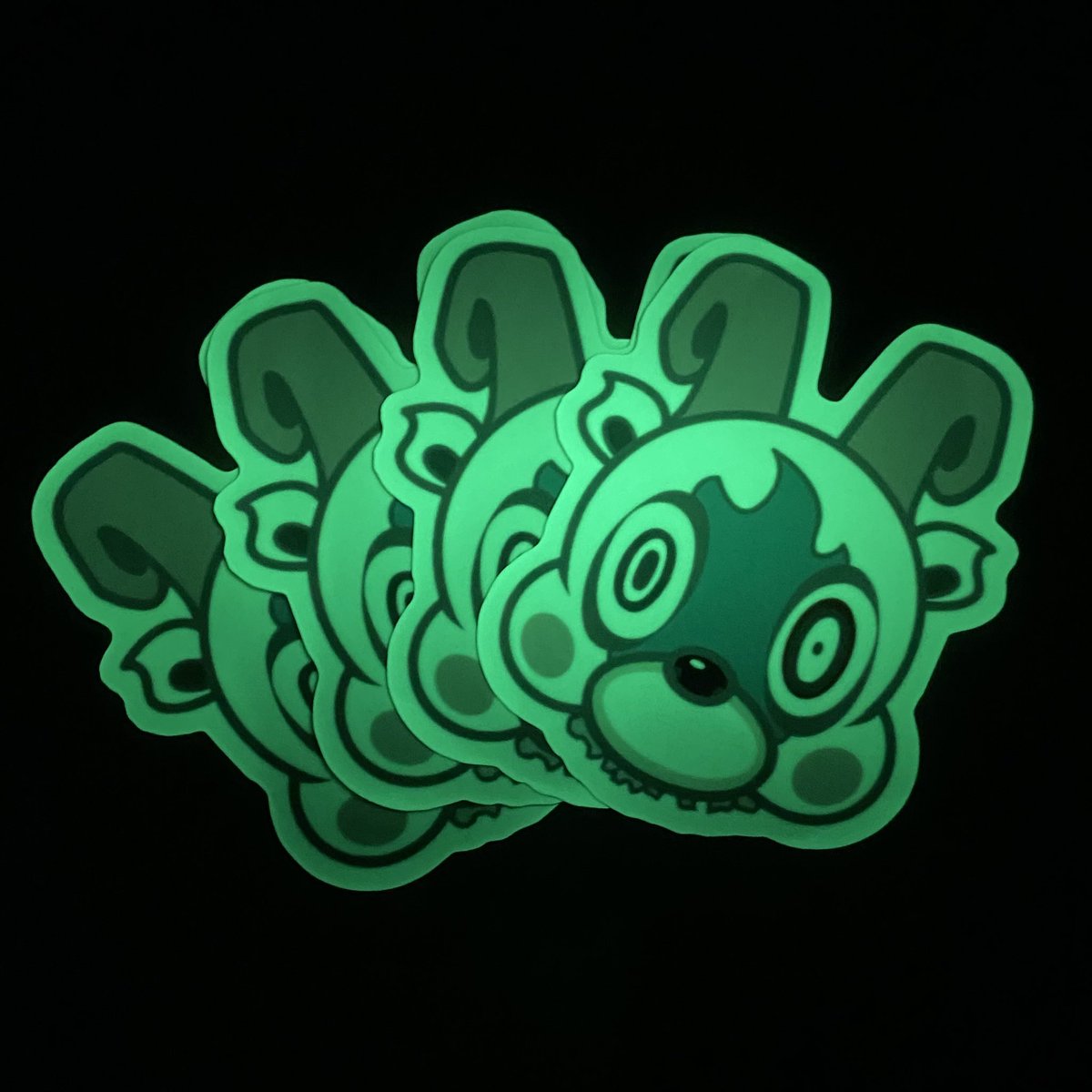 fantasy_surutoy's tweet photo. デザフェス63会場で『Fury フェイスダイカットステッカー』の新色の「GROW PASTEL」が登場‼️
ソフビと同じで蓄光仕様です✨
ダイカットステッカー2種は
「デザフェス初出展特別価格」として
通常¥660(税込)のところを
特別価格【¥500(税込)】で販売します‼️
#FiMP https://t.co/MMKnvYHtMn