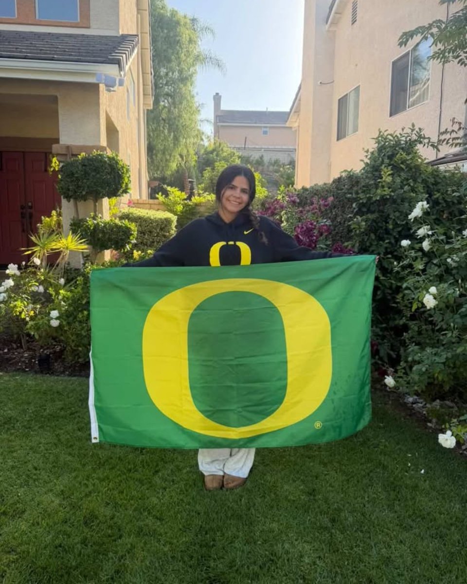University of Oregon tweet media