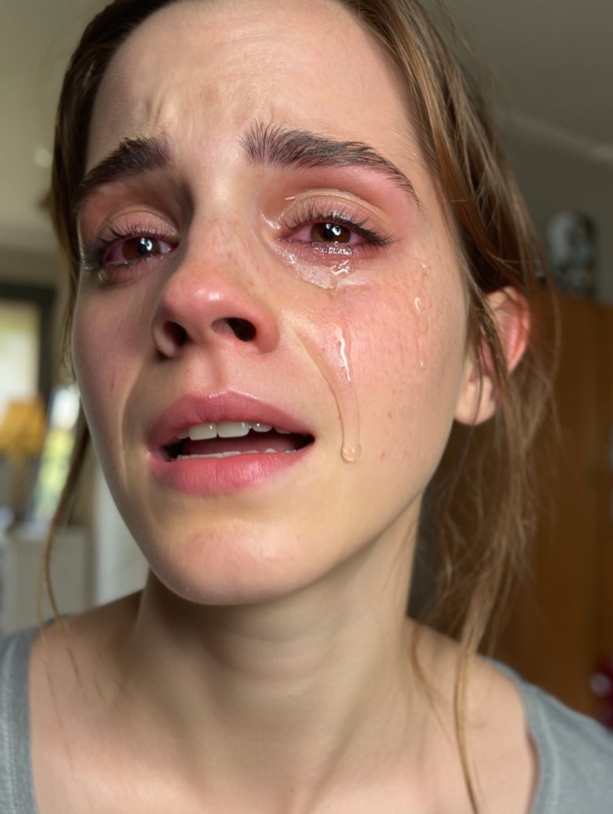 Emma Watson tweet media