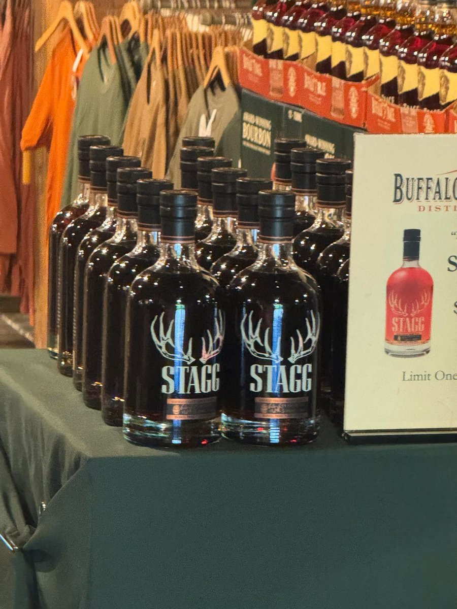 Happy Hour Liquor & Bar 🥃 tweet media