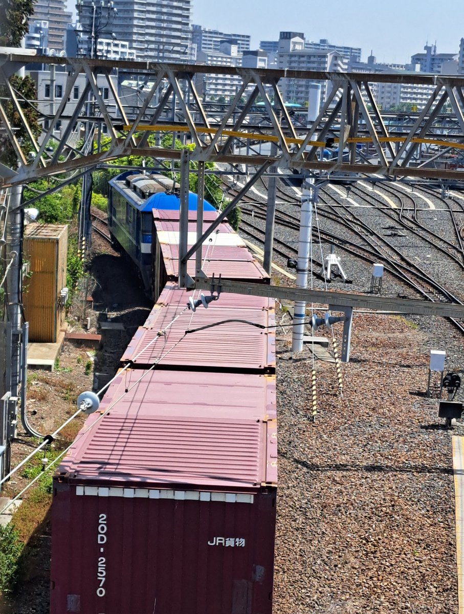 働く貨物電車大好きオジサンには 連結作業がたくさん見れる南千住は