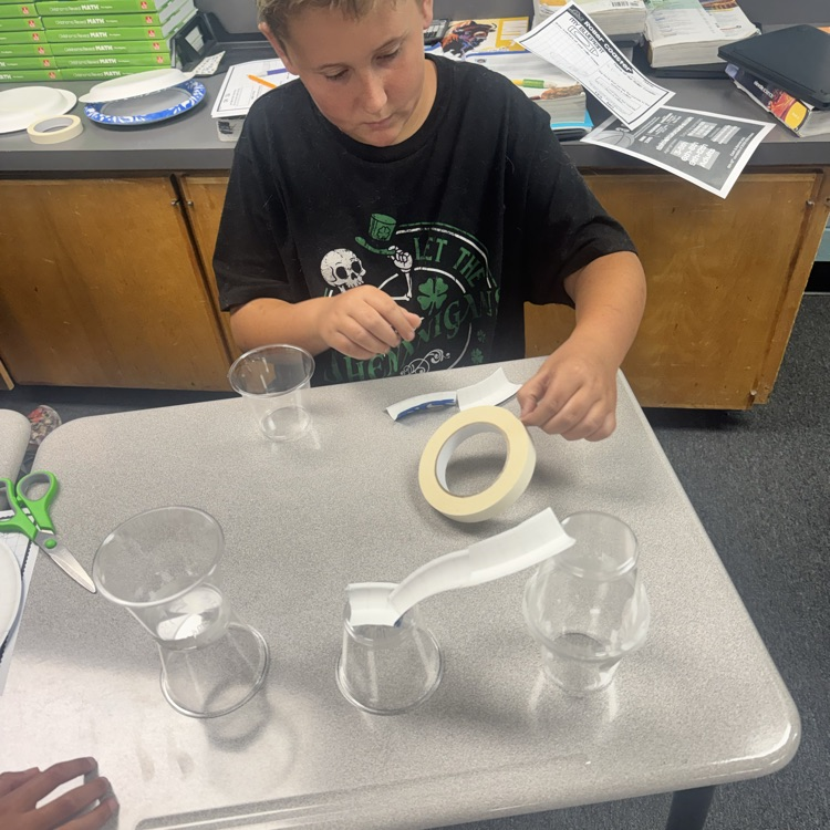 BCPSD_Wildcats's tweet photo. 🎢🎢 STEM Roller Coasters 🎢 🎢

The 4th &amp; 6th grade worked together to build a roller coaster today during science and humanities. https://t.co/UpSo9xxhGy