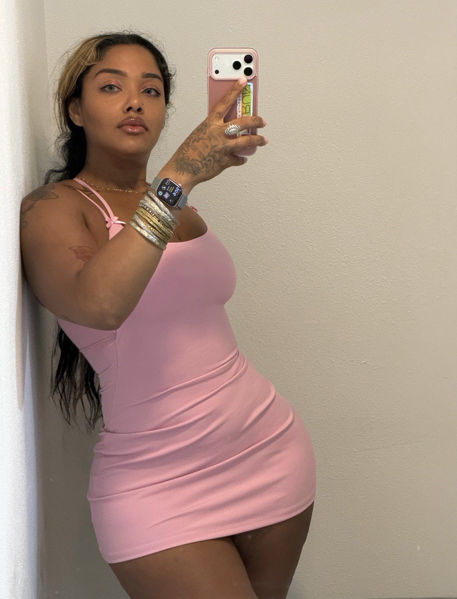 dubbiedadon's tweet photo. It’s almost time for little clothes https://t.co/fsqV72B7cI