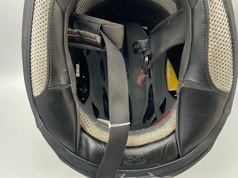 WebikeJapan's tweet photo. Ultra-Lightweight Bargain!🔥
OGK KABUTO AEROBLADE-3
✅Heavy signs of wear, scratches &amp; torn lining
✅100% functional — great for track practice!
✅Japan Quality &amp; premium aerodynamics
Grab it cheap!👇
https://t.co/n4zvTy239c
*Pre-owned.

#WebikeJapan #Kabuto #Bikelife #BikersOfX https://t.co/KthmMZOAMD