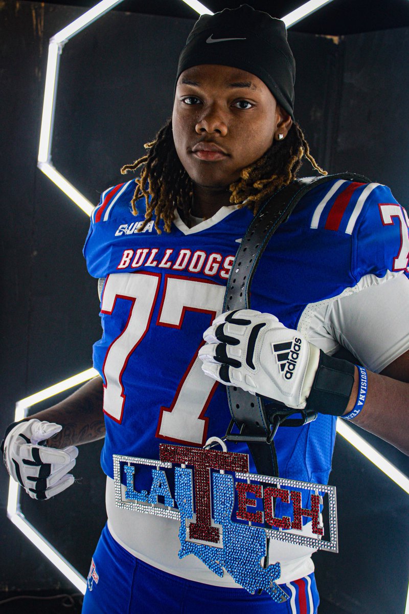 D_Duff77's tweet photo. LaTech OV this past weekend 🔵🔴🐶 
@Bigvin78 @LATechFB https://t.co/XDlcLMcTuG
