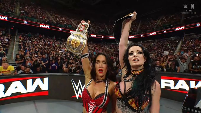 pwd_offl's tweet photo. Brie Bella performed well in that match.

#WWERaw https://t.co/8EJ2LfKWAr