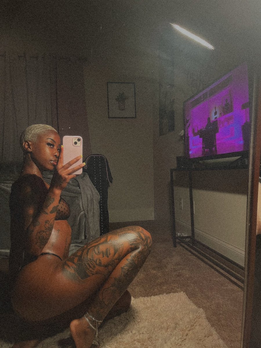T o o t i e 🫧 tweet media