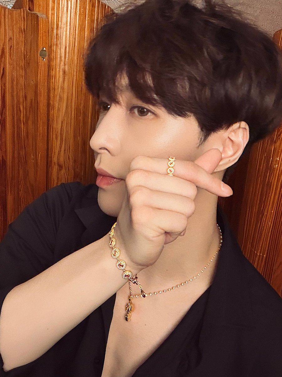 ZHANG YIXING INDONESIA tweet media