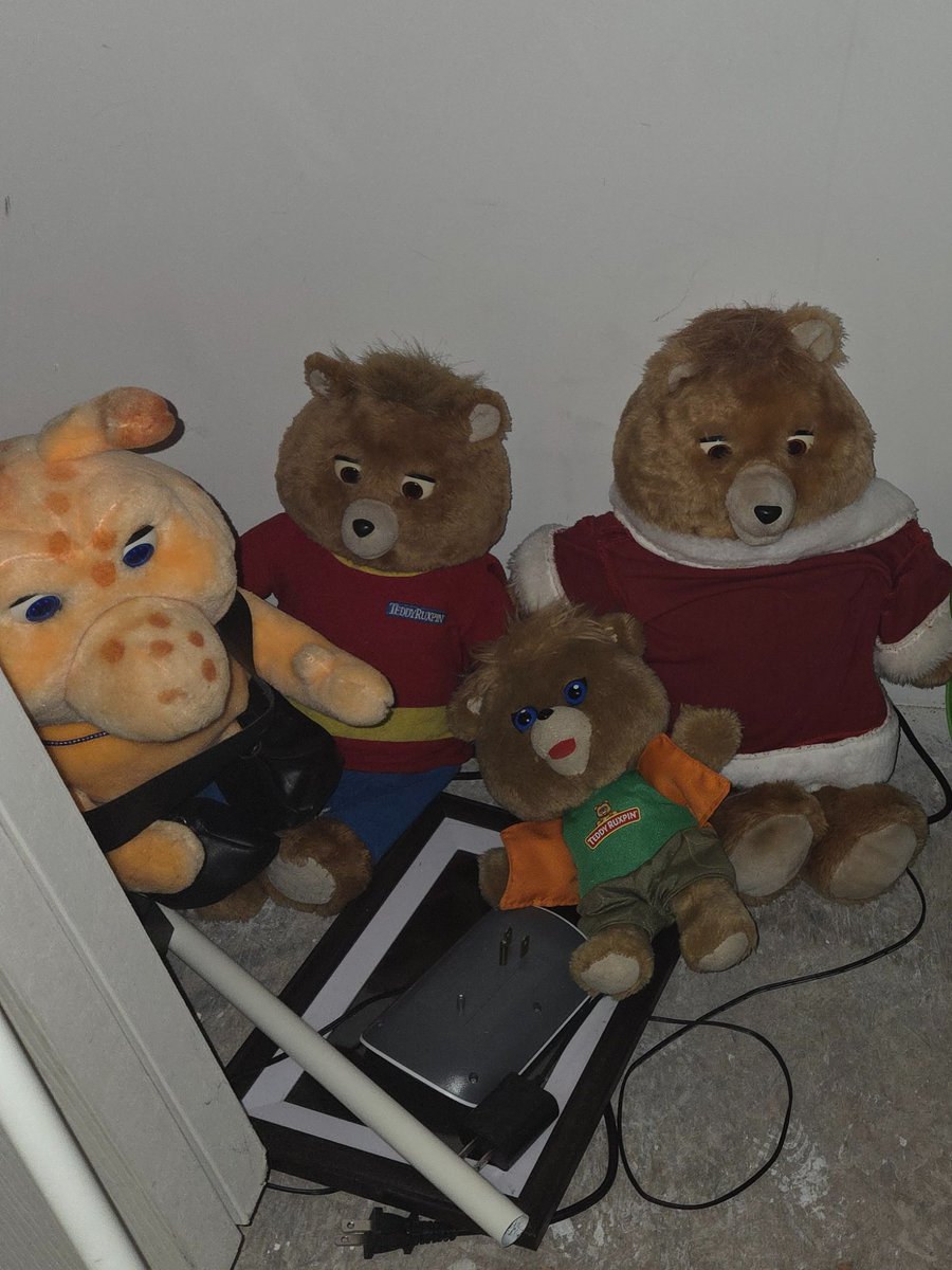 Blue Ruxpin/Gruxpin tweet media
