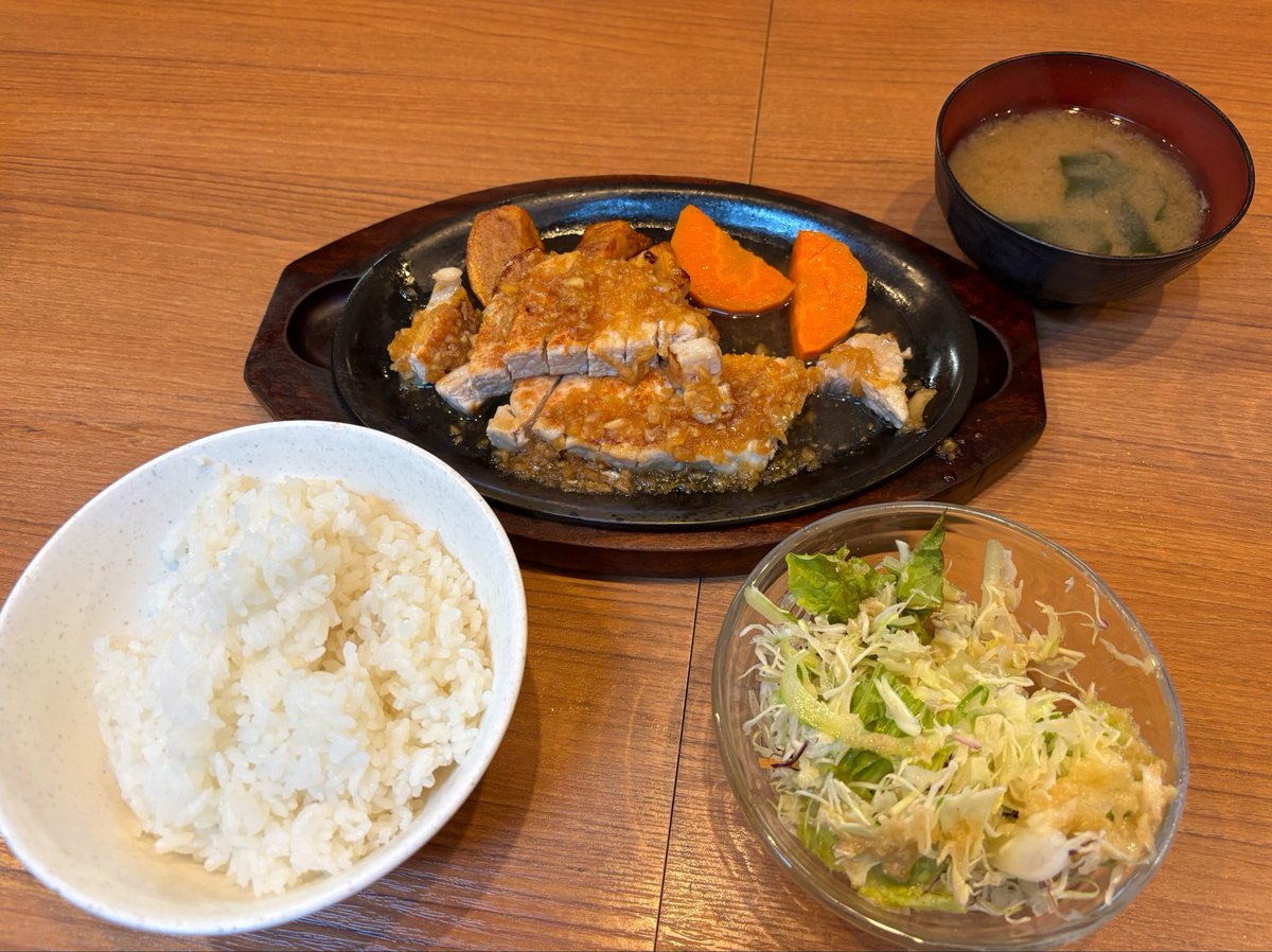 ぴい tweet media