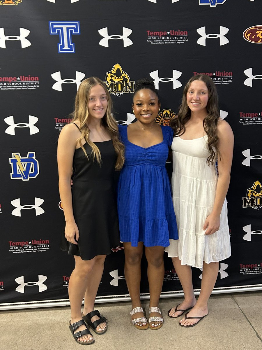 CDS Aztec Softball 🥎 tweet media