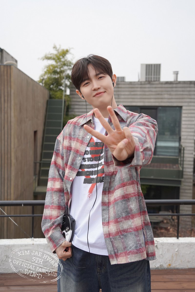 김재환 KIM JAE HWAN tweet media