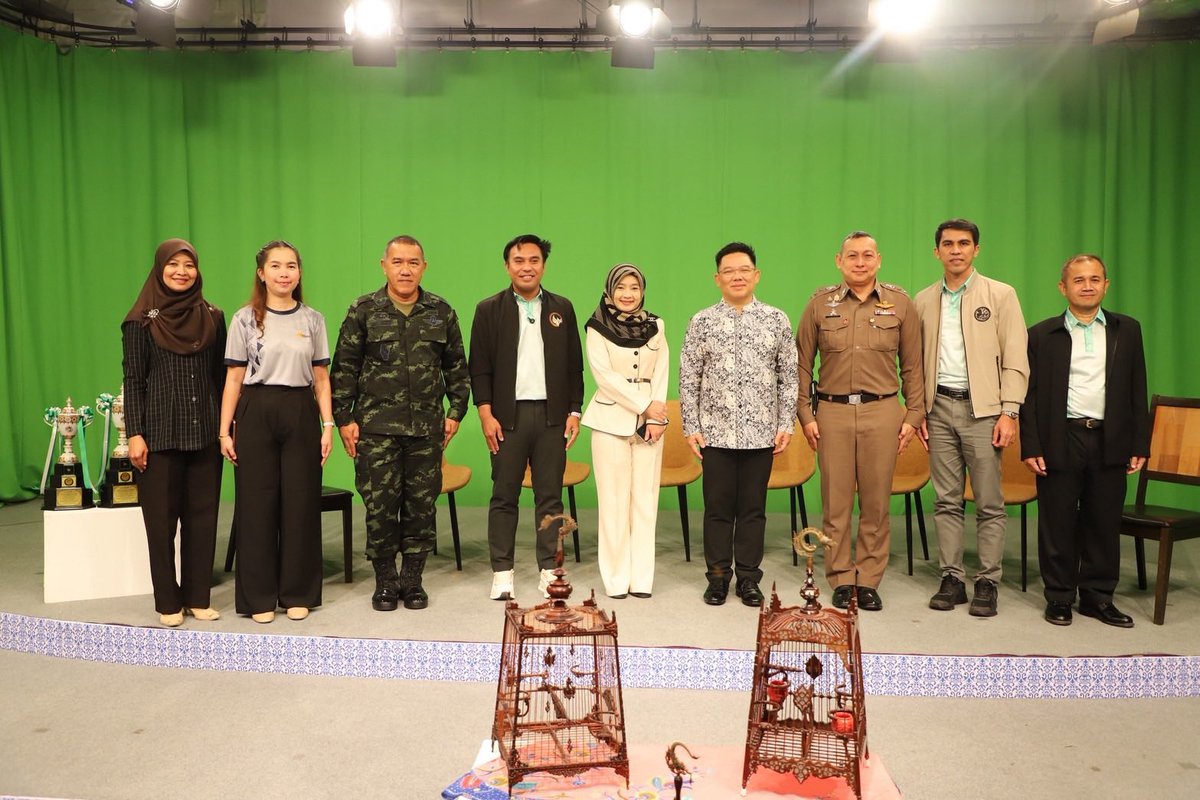 SbpacPr's tweet photo. “ศอ.บต. ดัน ‘นกปรอดหัวโขน’ สู่สัตว์เศรษฐกิจโลก จัดมหกรรมแข่งขันนานาชาติ กระตุ้นเศรษฐกิจชายแดนใต้”
อ่านต่อhttps://t.co/BjW5b1Kf2F
#รองนายกรัฐมนตรี #การพัฒนาในทุกมิติ #ชายแดนใต้ #ศอบต #เศรษฐกิจชุมชน #นกปรอดหัวโขน https://t.co/yom3wPYciy