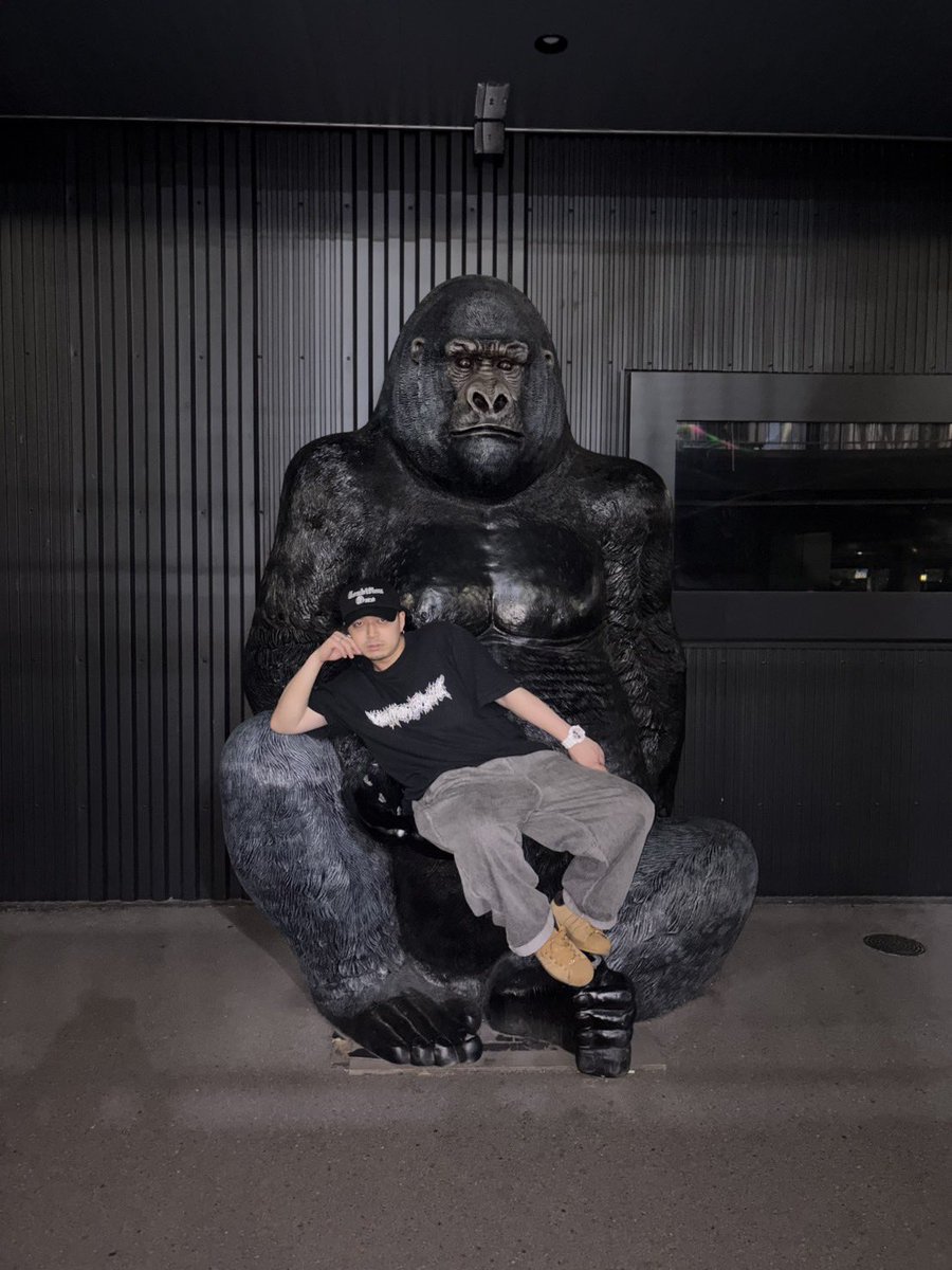 ゴリラの春4 ゴリラが似合う良い男