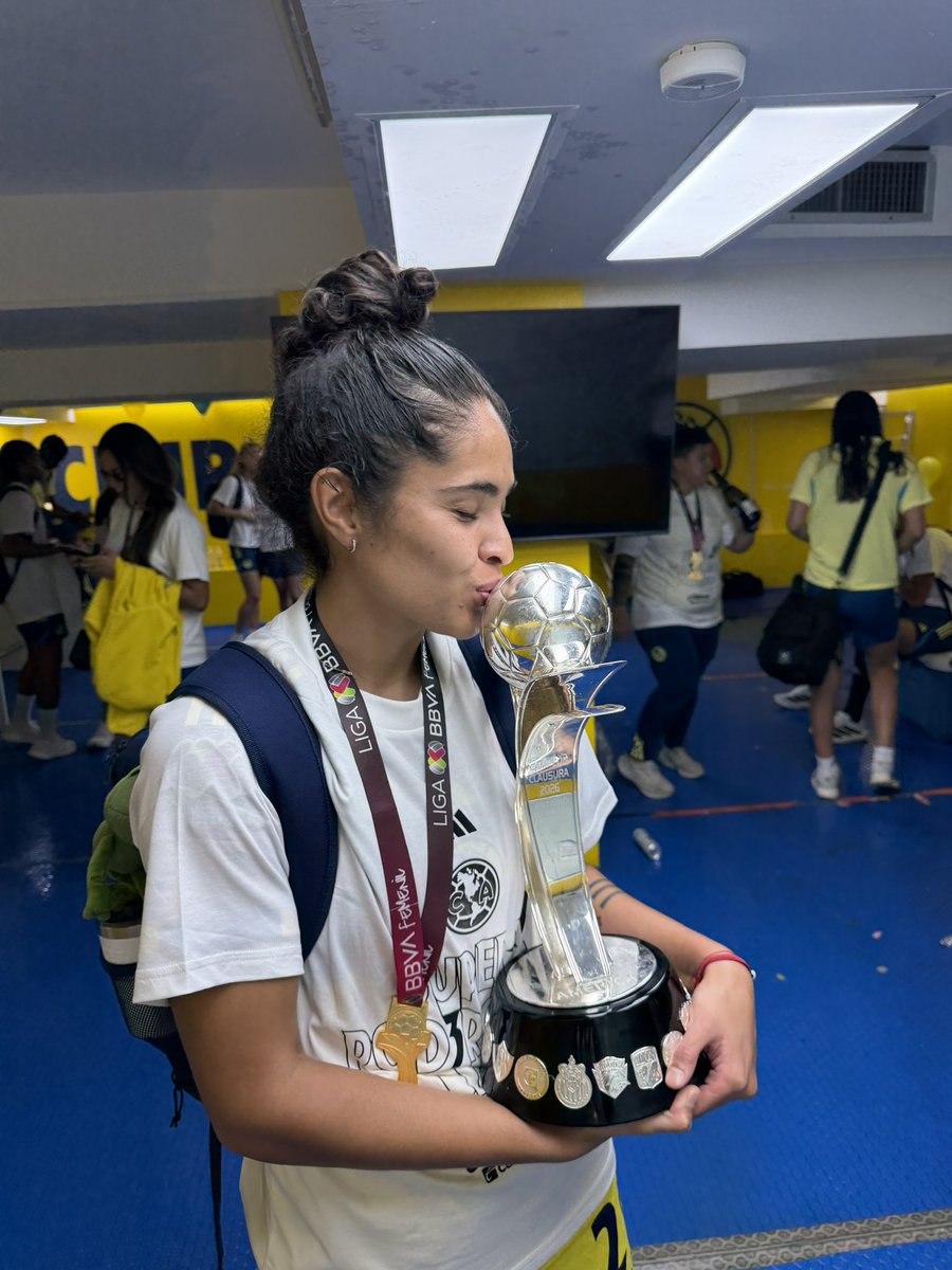 Daniela Espinosa tweet media