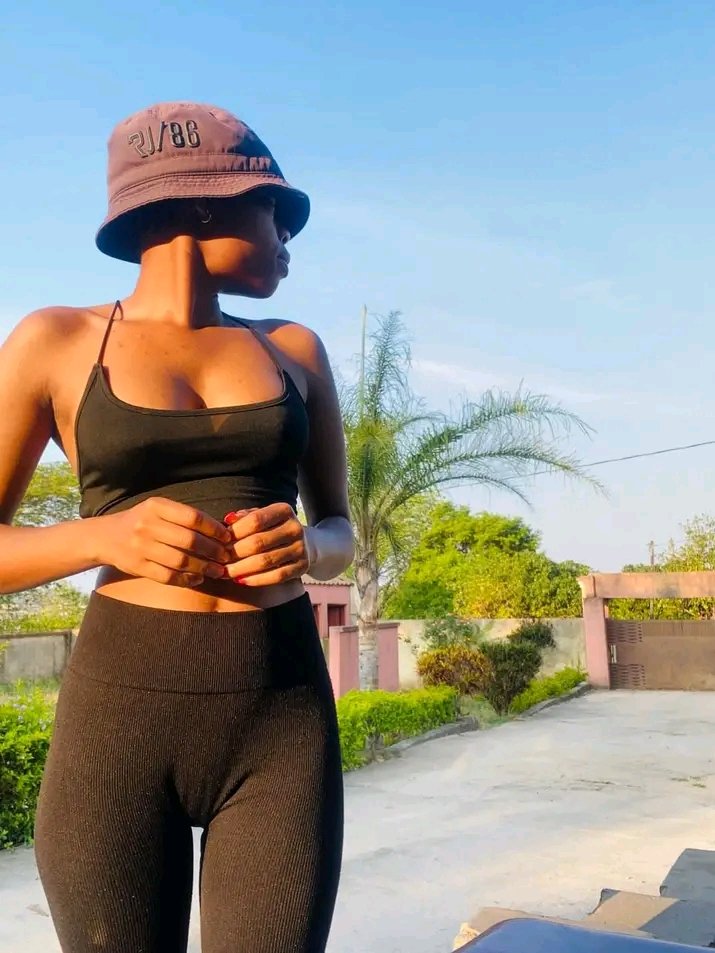 Ama2000_afresh tweet media