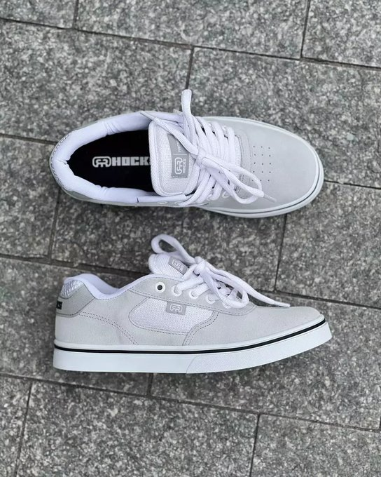 ofctenis's tweet photo. OPA CUPOMZÃO PRA ELE 

Tênis Hocks Skate Flat Lite Ice 

De R$ 379| Por R$ 236🔥 
Cupom: MODANOML📌

Anúncio do ML https://t.co/nk6OGFkZ4H https://t.co/gG70Qo2Rax