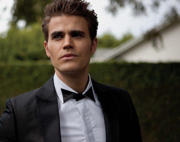 PWChronicles's tweet photo. Happy Monday! Hope y’all had a great weekend! We are back for another workweek.. and storms are coming 😩 Y’all stay safe and have a great week ahead! #PaulPic #PaulWesley #PWCSquad https://t.co/4wlNkMAUx3