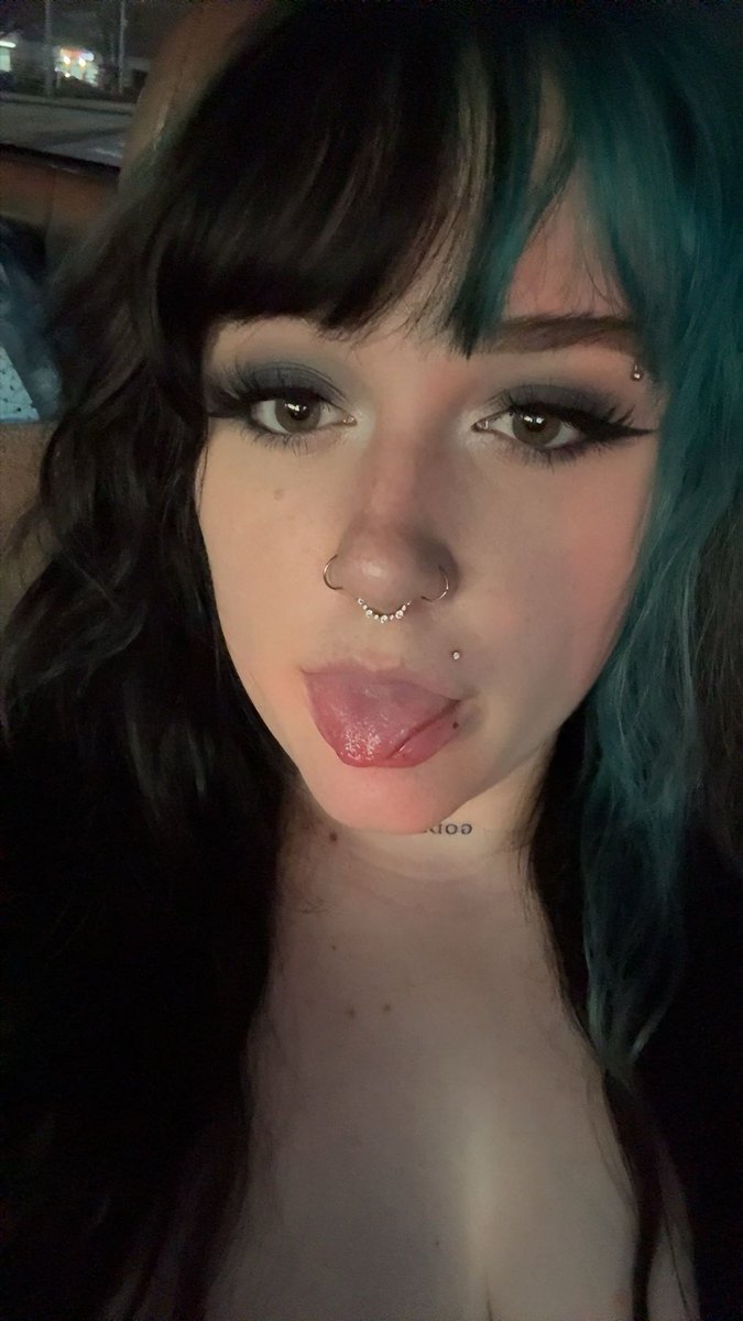 tessa🕷️🕸️ tweet media