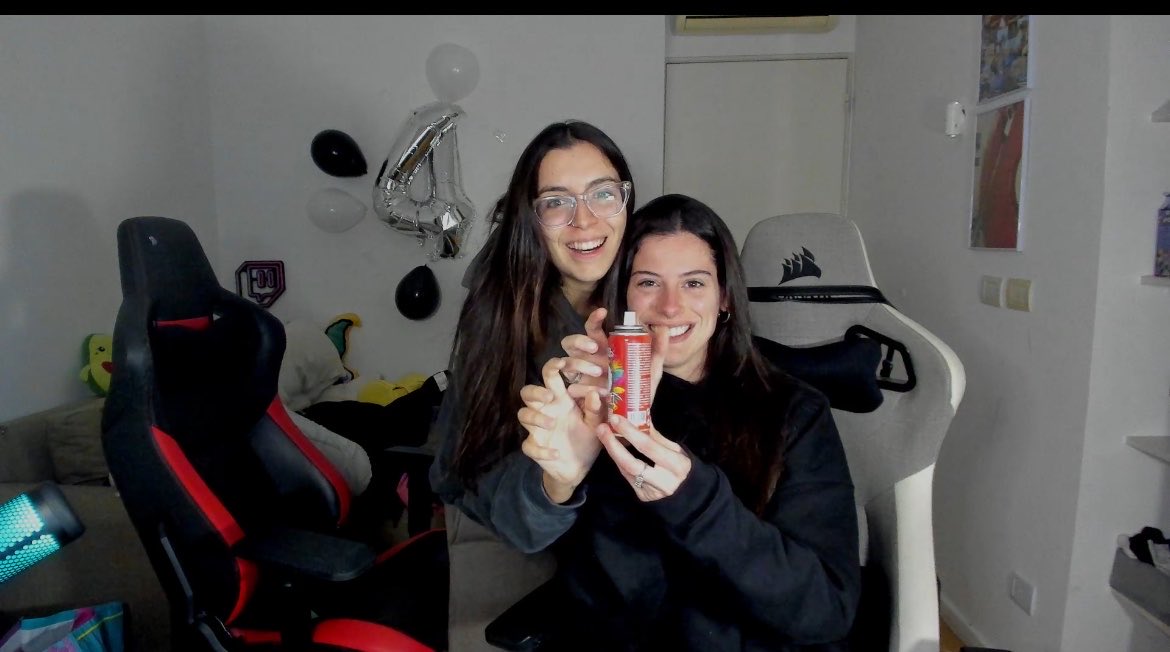 Kathrous1's tweet photo. Gracias por prender Sofi y mili fue lindo platicar con ustedes,  ánimo Sofi que si se pude  , son los más , que descansen y tengan dulces sueños, las amo 🫶🏻 @SofiSantos_ @MiliiGesualdo https://t.co/yrquqligpW