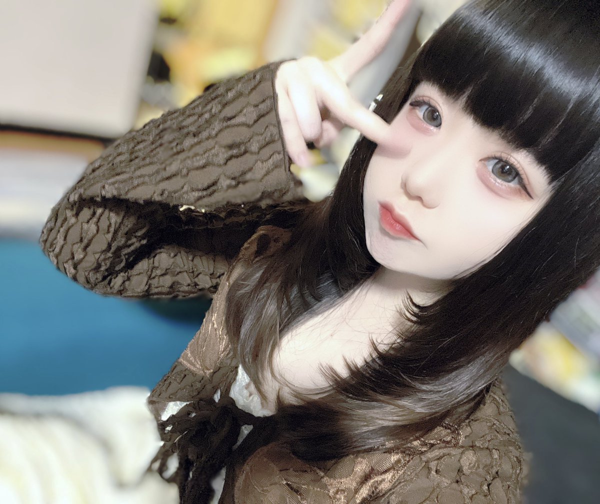 yuyuyuzuu_'s tweet photo. あまりにもXに写真あげてない

今年初自撮りをあげる

モテたいのでレイヤーカットにしてるよ💇

お誕生日ガールなのでたくさん褒めてね https://t.co/5ENqZzgg5o