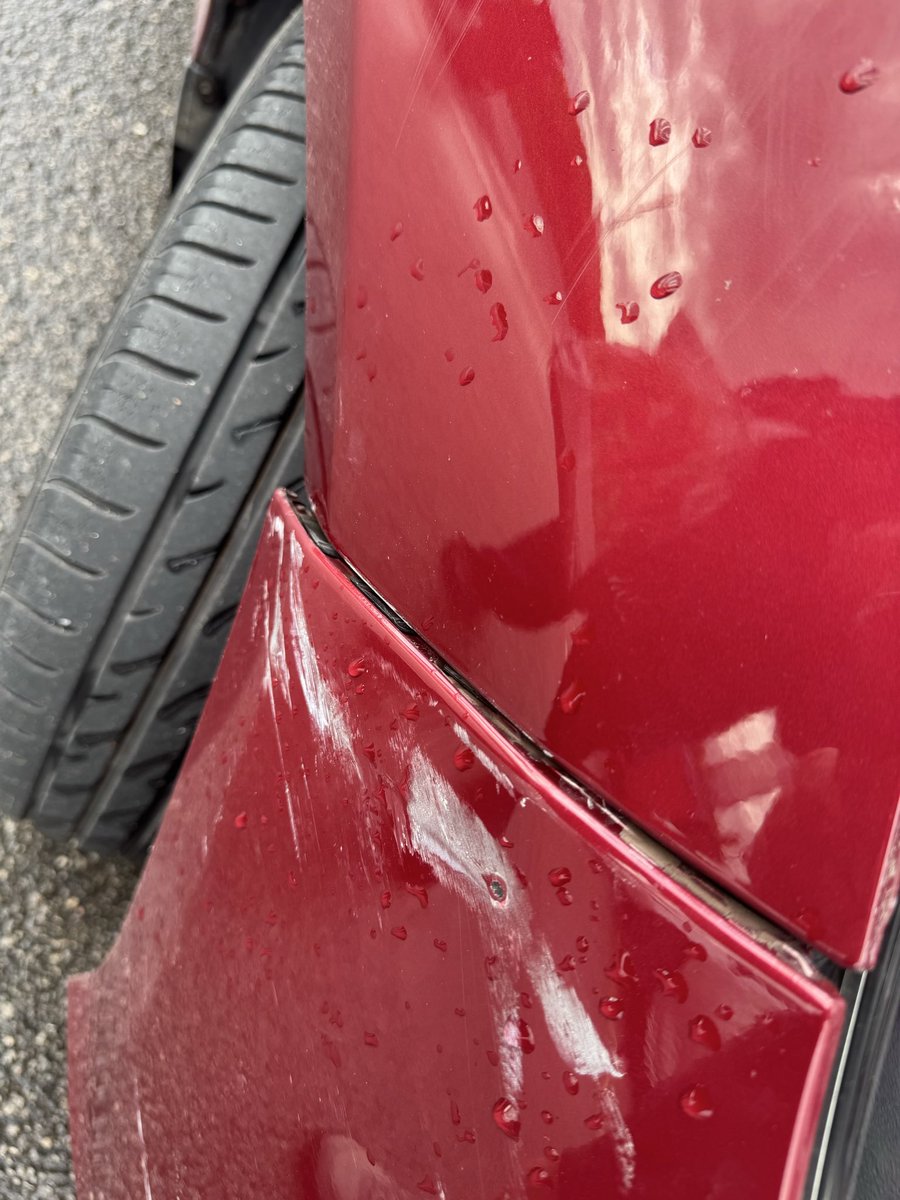 WxMSmart's tweet photo. Those pesky gate posts again !
New Wing needed for this one &amp; repair the bumper .
#WeRepairAnyCar 
#Wrexham #Chester #NorthWales
 @chestertweetsuk 
@NWalesSocial https://t.co/A0v05tKSm3