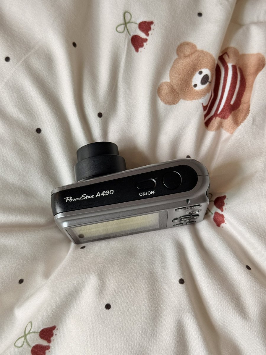 camera2k_'s tweet photo. Canon powershot A490 เต็มระบบ
พร้อมส่ง
อุปกรณ์ กล้อง เมม สายคล้องมือ กระเป๋าใส่
2,300 ส่งฟรี
#กล้องดิจิตอล #กล้องมือสอง  #กล้องมือสอง #กล้องดิจิตอลมือสอง #กล้องถ่ายรูป #กล้องดิจิตอลเก่า  #กล้องฟิล์ม #กล้องถ่ายรูป #เช่ากล้องดิจิตอล #เช่ากล้อง https://t.co/GLXctLHPvt