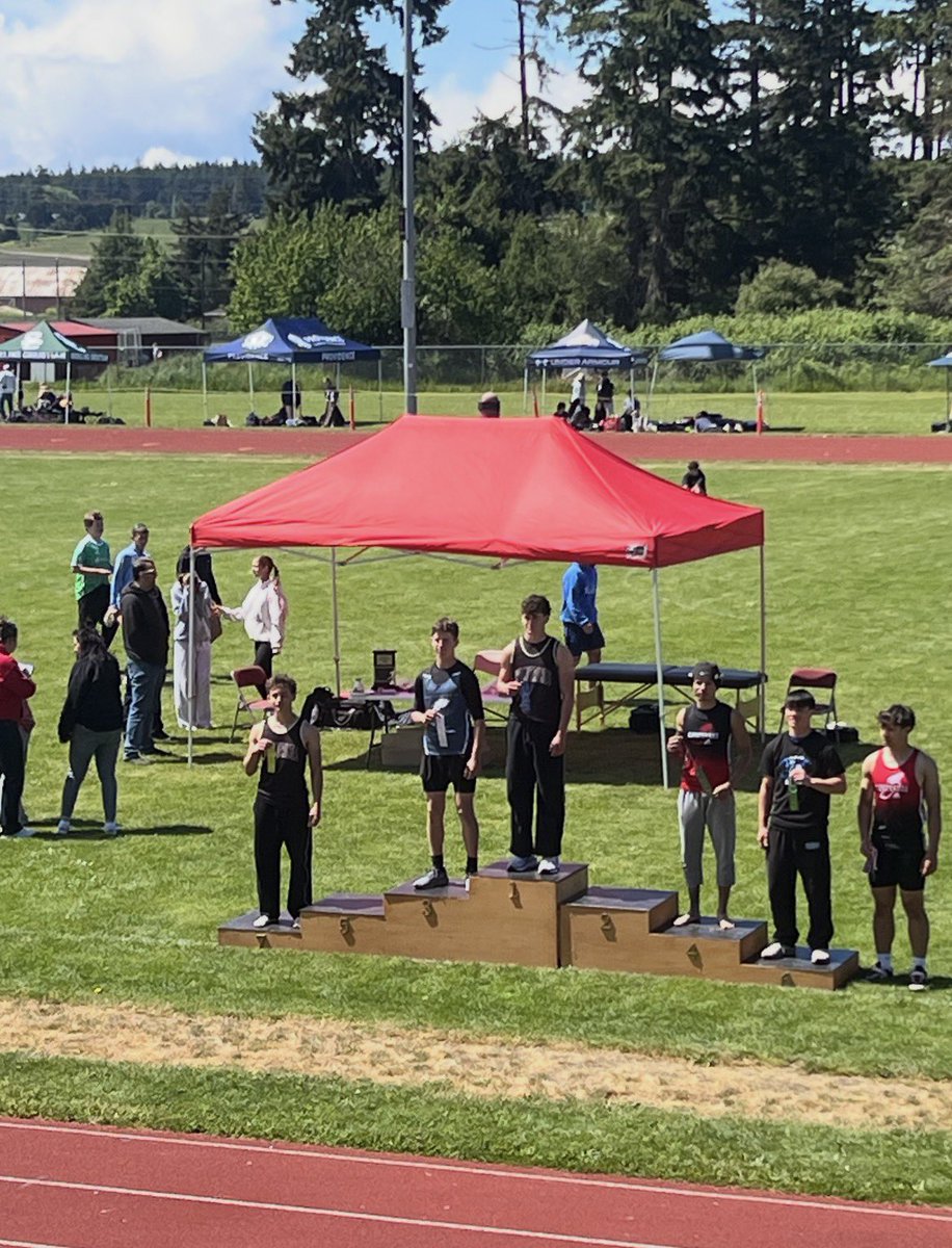 ChanningKleine's tweet photo. 2x District Champ! 
100M | 4x4 - Another School Record Broken! 
Next up ➡️ State https://t.co/ilHmDETv4Y
