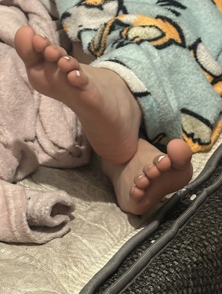 leocatches tweet media