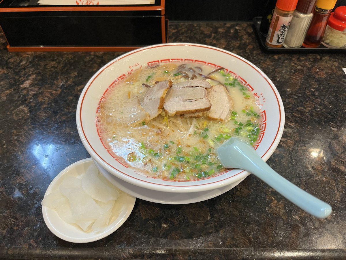九三水中練 tweet media