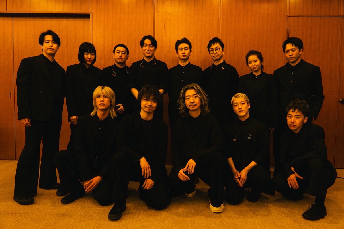 kouichifunabiki's tweet photo. 『平安神宮御鎮座百三⼗年記念 三浦⼤知 奉納 Special Live THE FINAL』

ライブが始まり、夜の帳とともに空間が幻想的な雰囲気に。
その光景の中で見る大知君の後ろ姿に、思わずグッときた。
静寂と情熱が溶け合う、特別な夜でした。

#三浦大知 #bass #AtelierZ #aguilar #ALBIT https://t.co/Zo18blPNoj