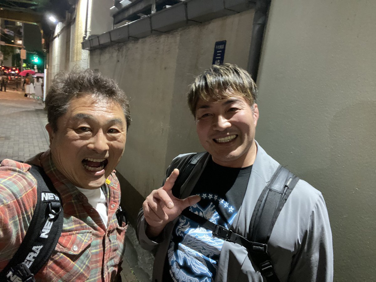 turusiki's tweet photo. 第88回　棚・都留会！
新日本プロレス後楽園大会の後、棚橋社長とちょっくらご飯に行って来ました♪5月に入って棚・都留会加速してます（笑）ウッハ！#棚橋弘至  #njpw https://t.co/M3L60wEDIV