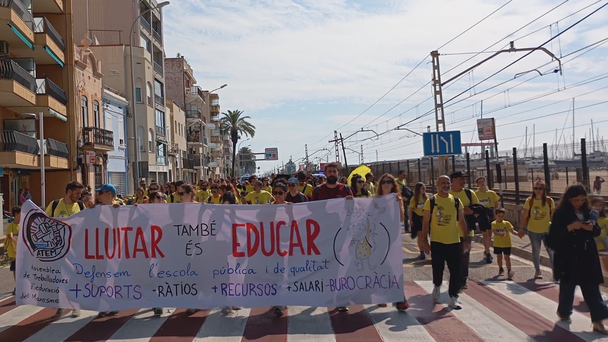 COS Maresme ♀☭ tweet media