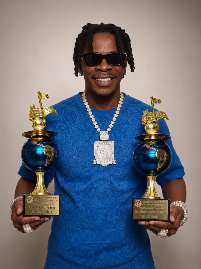 KofiCosby65861's tweet photo. Two awards in hand, two pure dancehall albums on the way! 🏆🏆
The African King album is about to shake the industry, and #NoBFF is already proving why he holds the crown. Late 2026 is officially Shatta season! https://t.co/qC4uZELaVi
