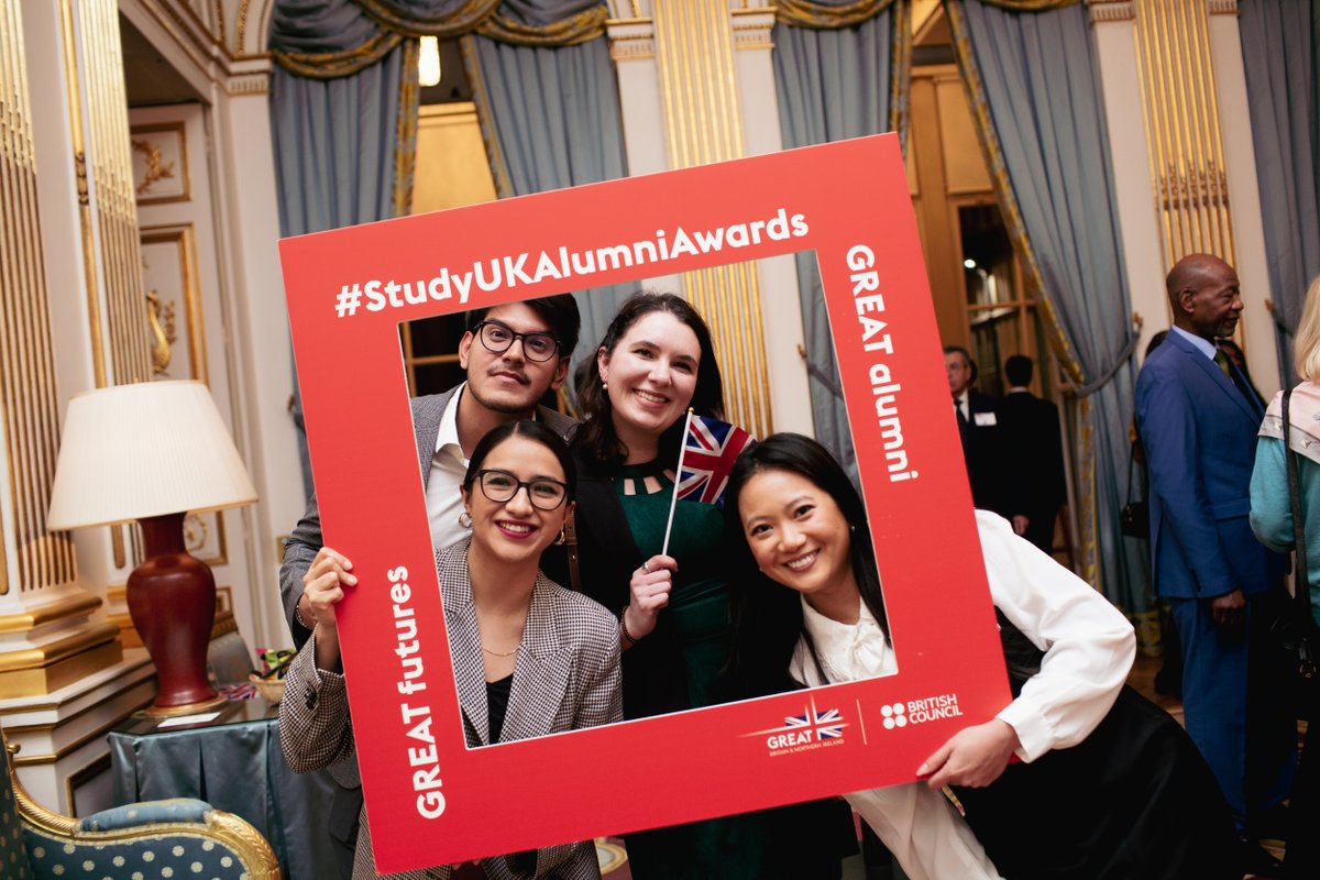British Council Romania tweet media