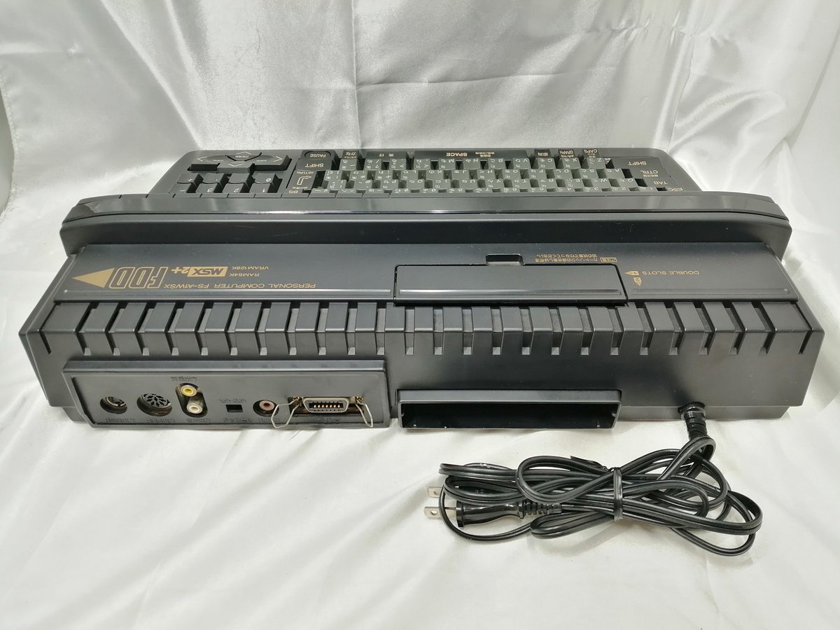 MSX CF-2000 動作品 取説付き 綺麗なMSX2+が入りました😆 型番は「FS-A1WSX」 提携業者様にて