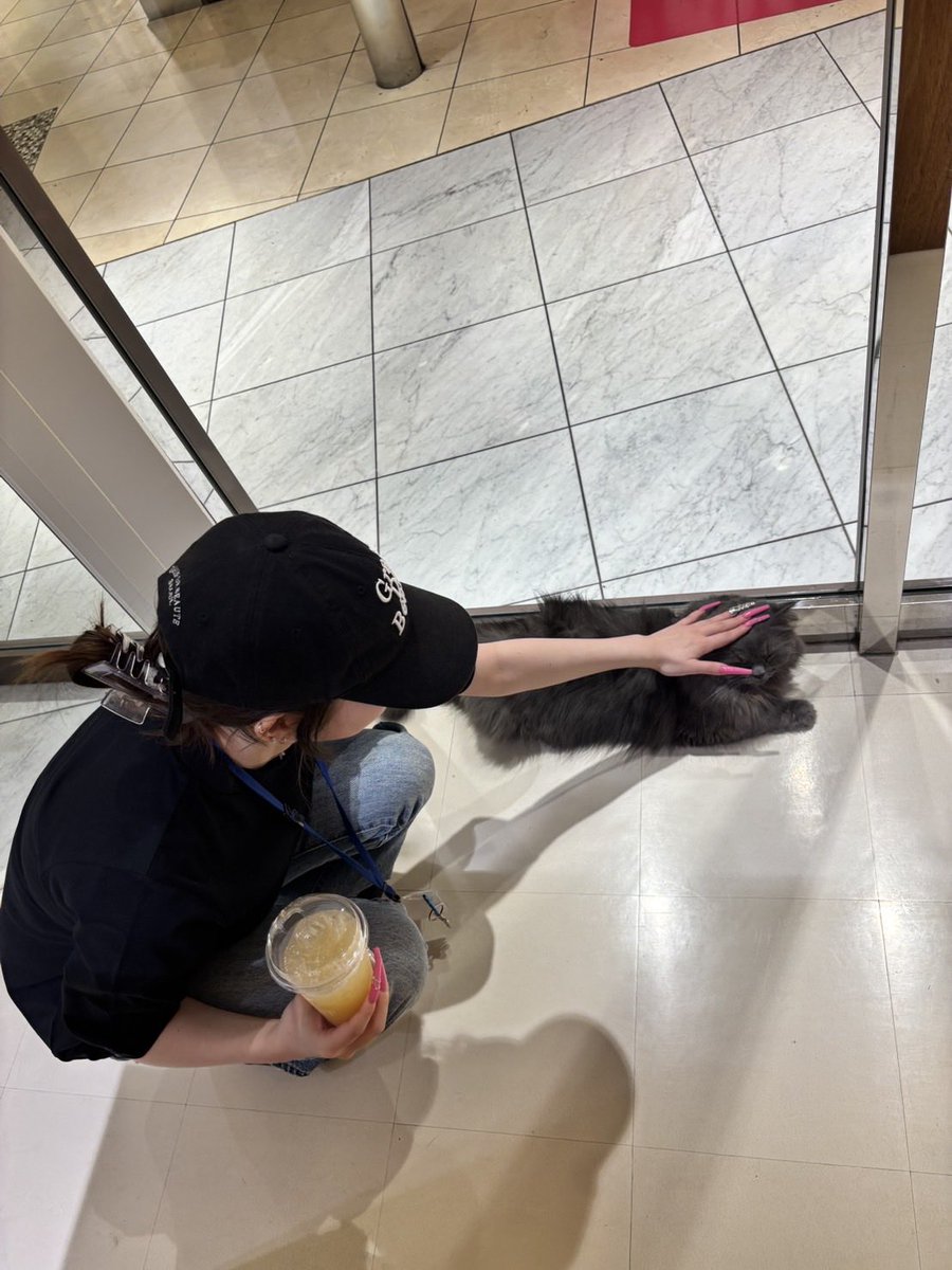 葉月かりな tweet media