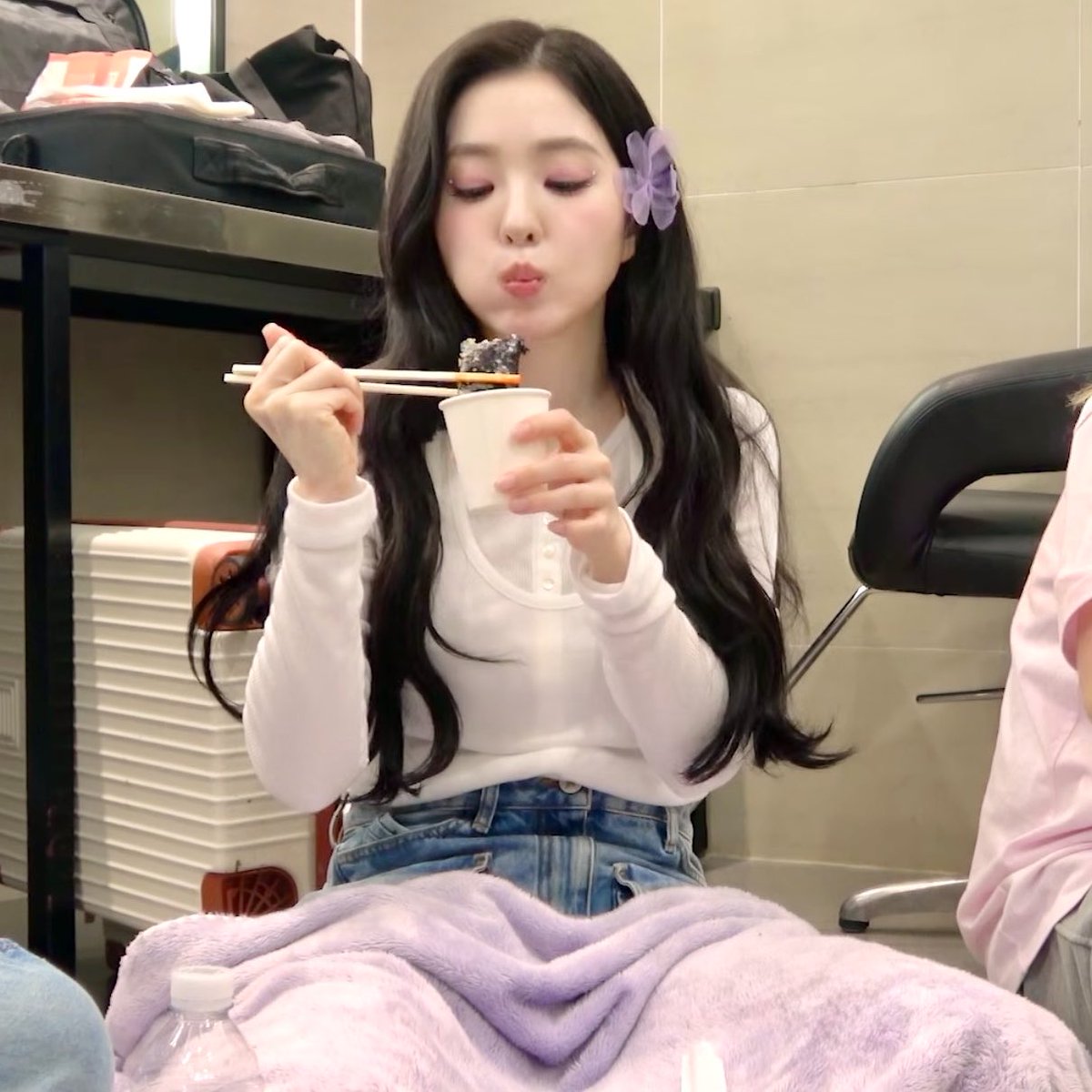 baebyi329's tweet photo. 🤏🏻 https://t.co/62tKmCo5gA