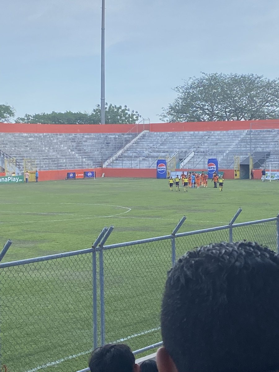 EL COBRISTA AGUILUCHO tweet media