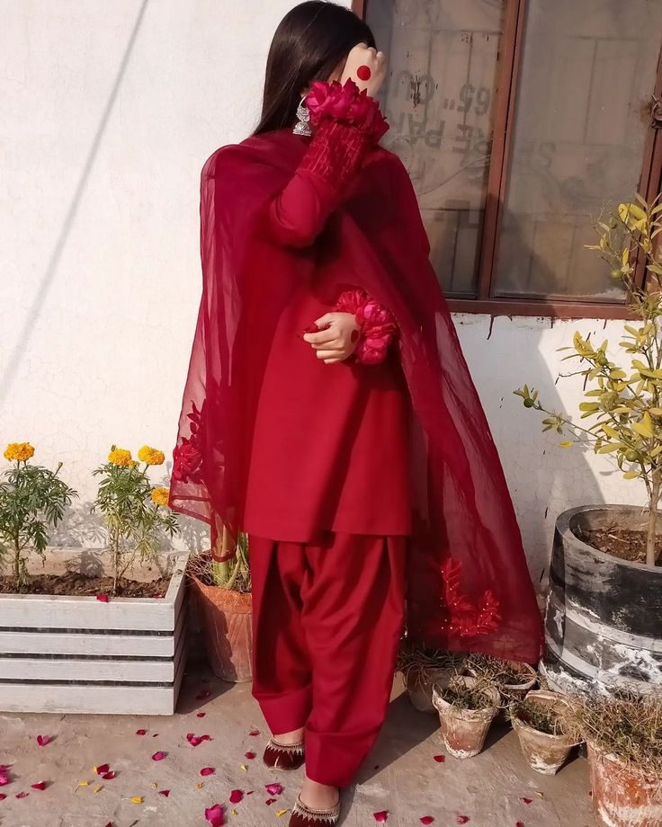 Hayat Khan tweet media