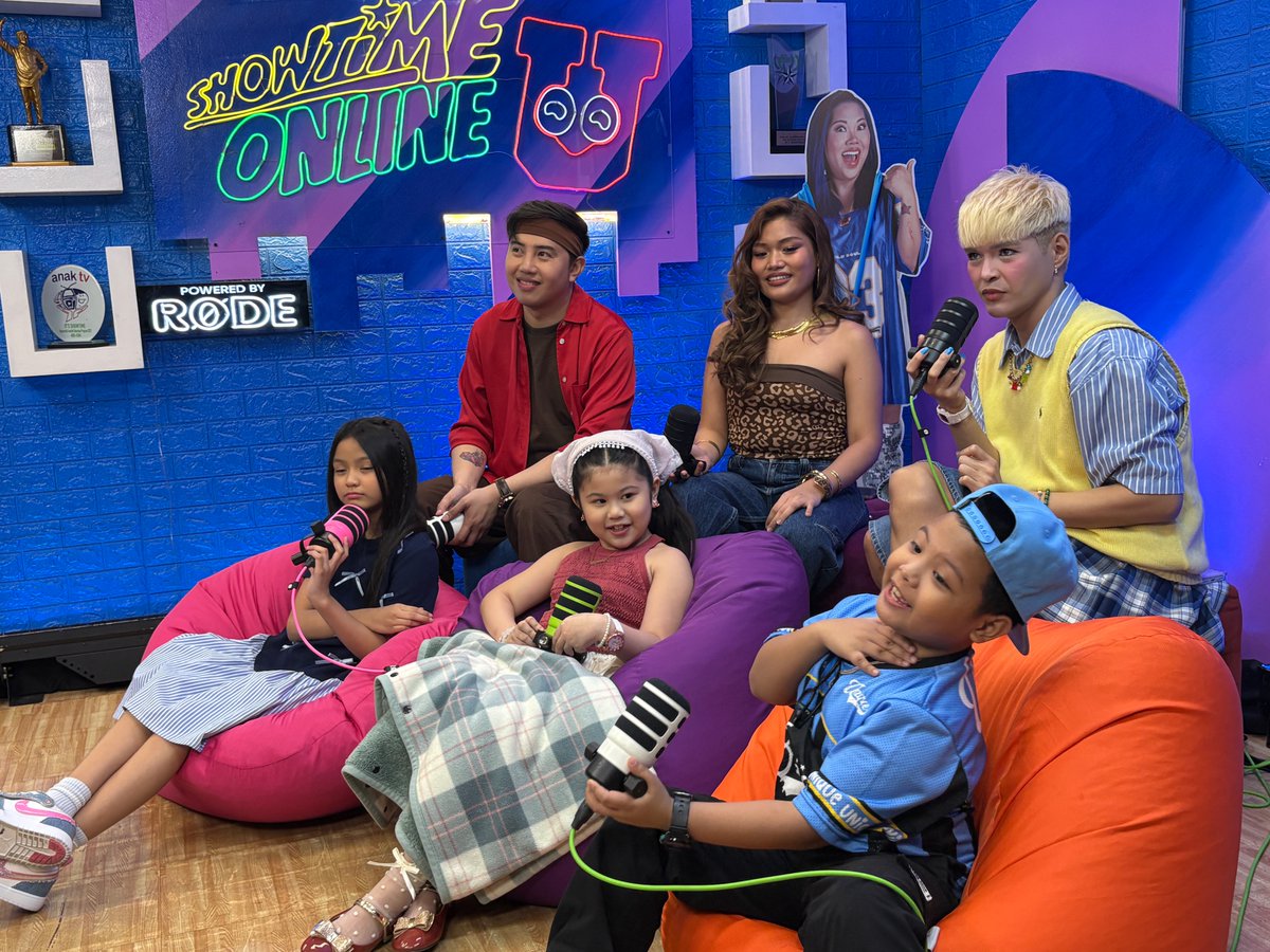 itsShowtimeNa's tweet photo. π#TalkingBulilit sa #ShowtimeOnlineU with Imogen, Kelsey and Jaze! #ShowtimeGilingNa https://t.co/CvnyN9oqjr