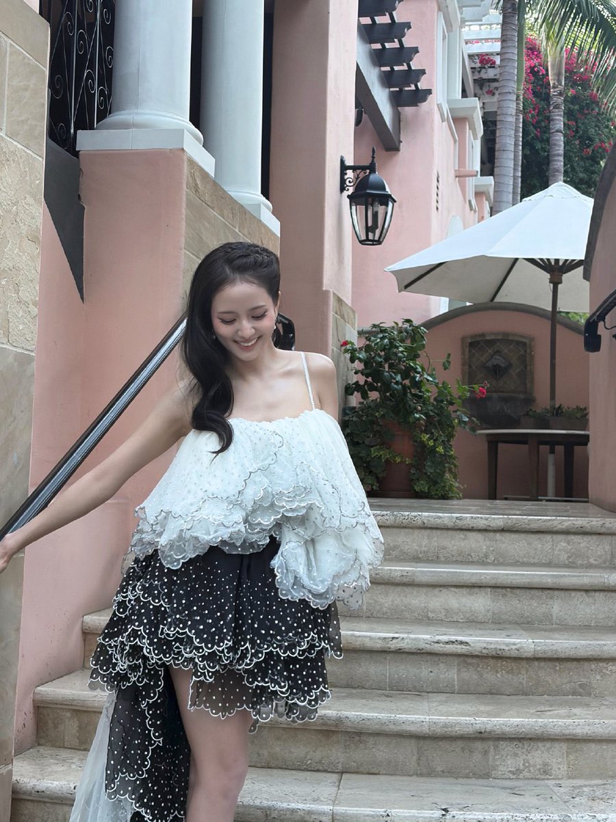 JISOO NEWS tweet media
