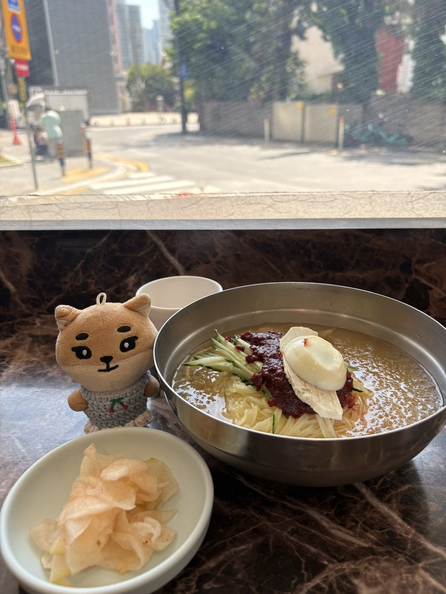 nanairo tweet media