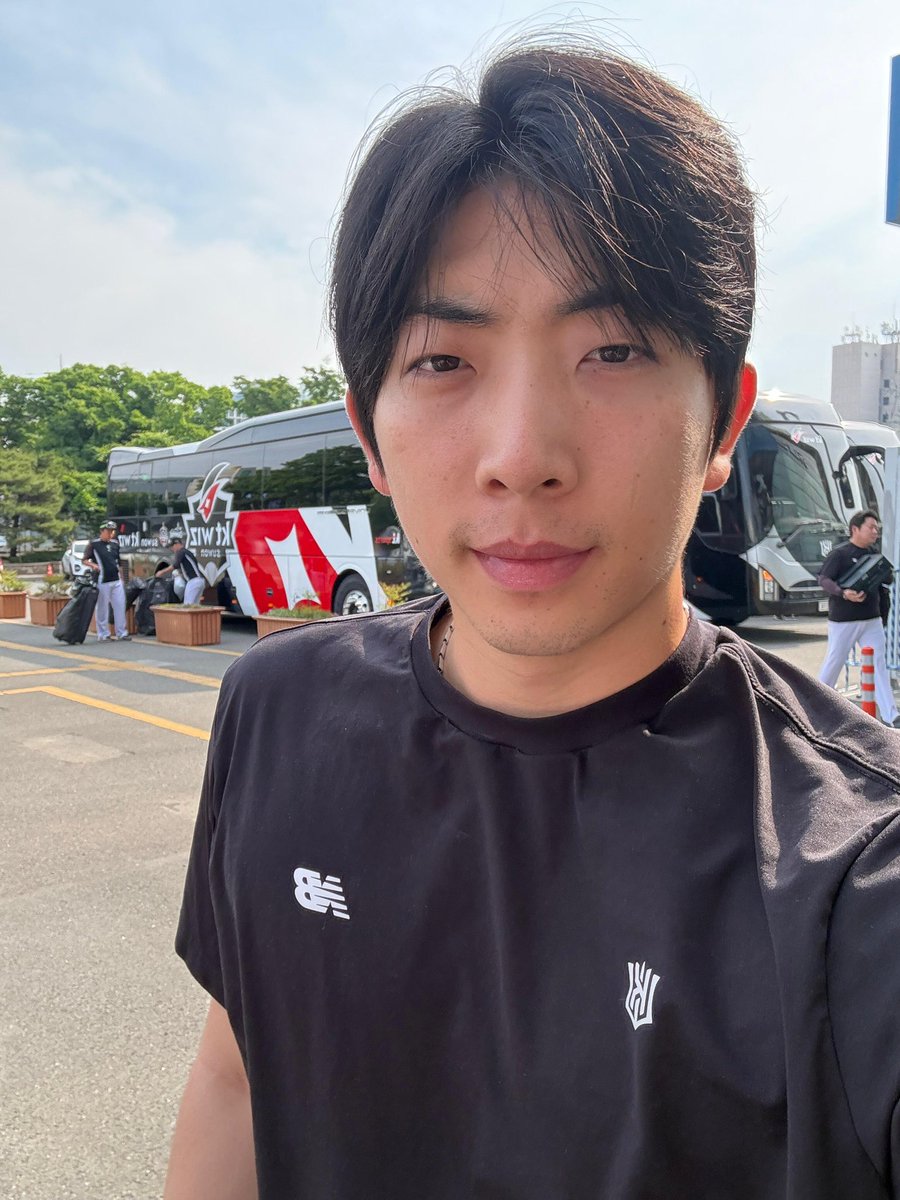 ing잉~ tweet media