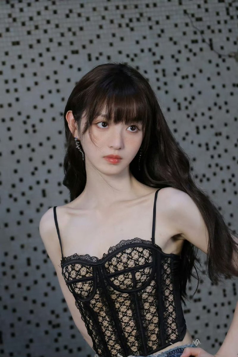 turningbald's tweet photo. the freckles make her look unreal!
— #田曦薇 #TianXiWei https://t.co/fC923qGKIp