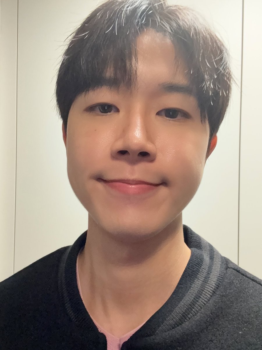 동현(DONGHYUN) tweet media