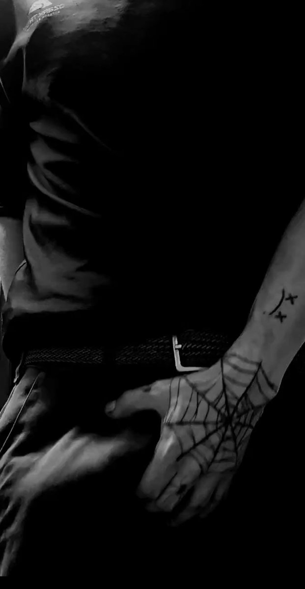 DemarcoDn's tweet photo. 📌 New Pin:
🔞MDNI new to #nsfwtwtًً
-27m
-Punk-Himbo, hetero but my content don't discriminate 😉
- Switch (sub lean)🙇🏻‍♂️
- Hard&amp;Soft kink⛓️🪶
-Doing content for the love of the game 
-Buyer 💸
-Shitpost occasionally 🤡
-LGBTQ+ friendly in other words, yess I'm woke
-DMs open 🔐 https://t.co/cmdZhKDH6l